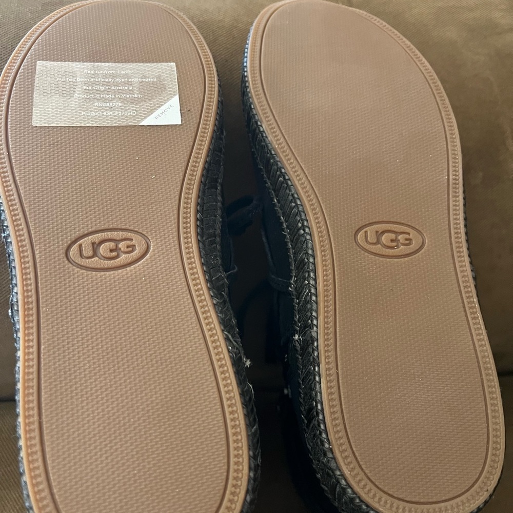 UGG Reid Boot - Picture 9 of 11
